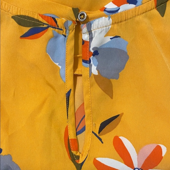 Abercrombie and Fitch Women's ruffle floral tank top blouse size XS - Picture 3 of 5